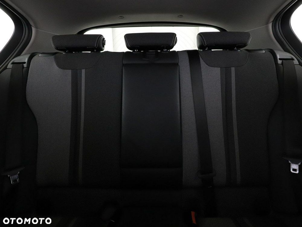 BMW Seria 1 118d Edition Metropolitan - 19