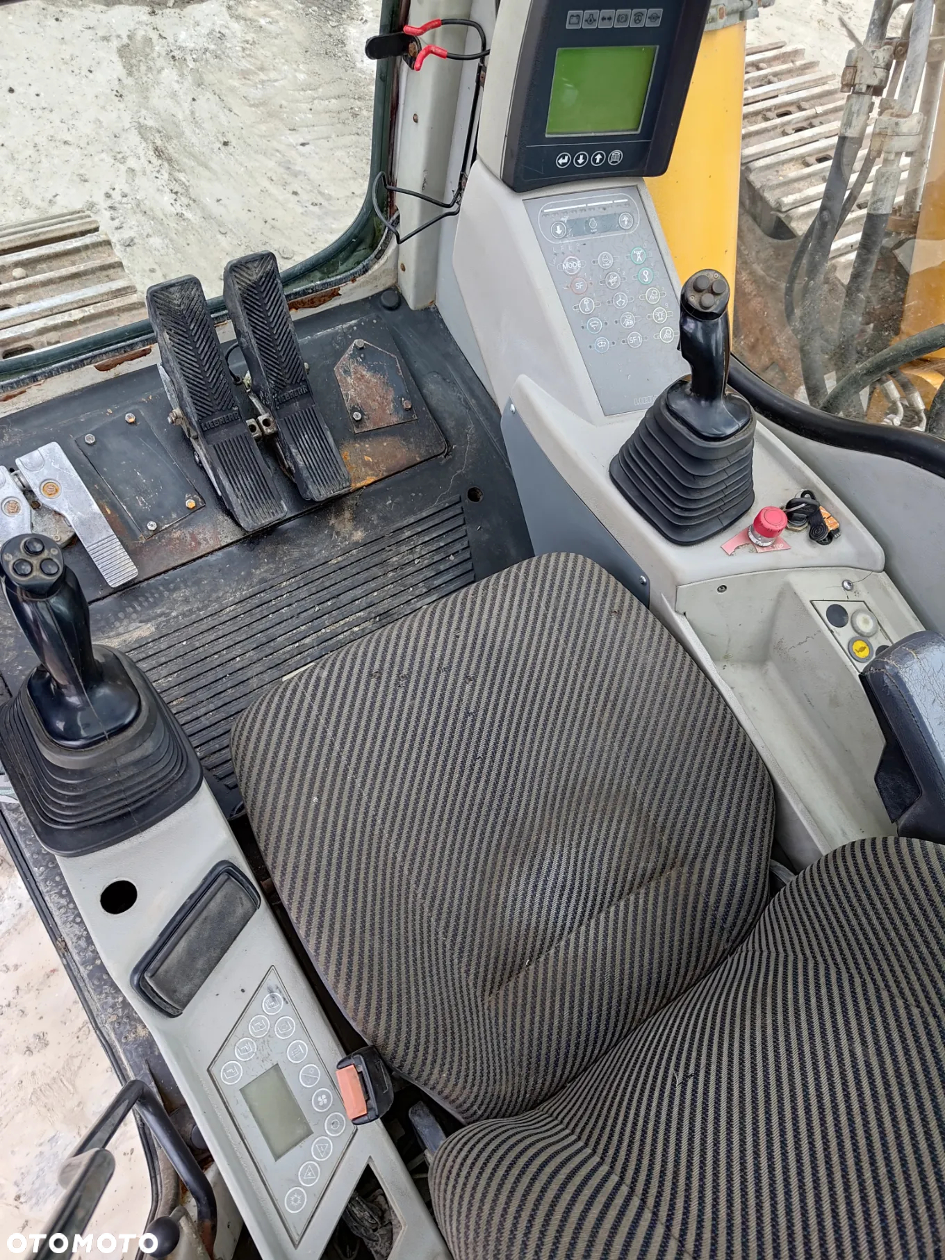 Liebherr R-934C HDSL - 12