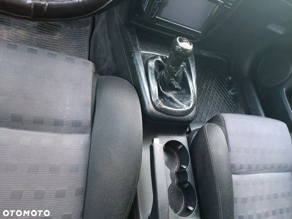Volkswagen Passat 1.9 TDI Basis - 14
