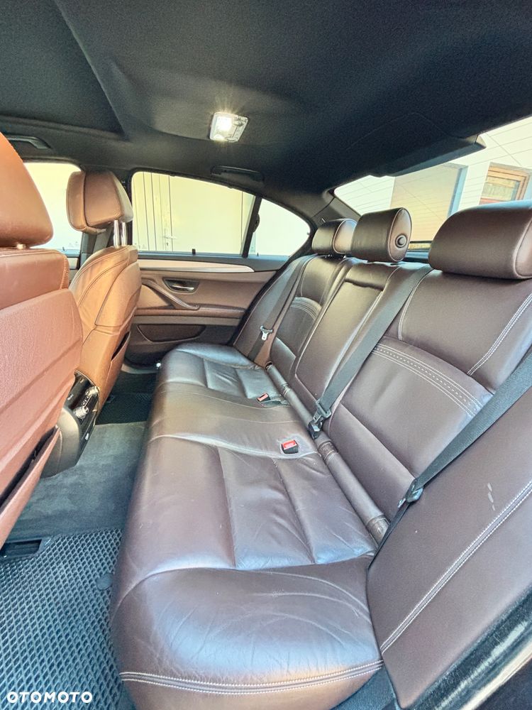 BMW Seria 5 530d xDrive Luxury Line - 22
