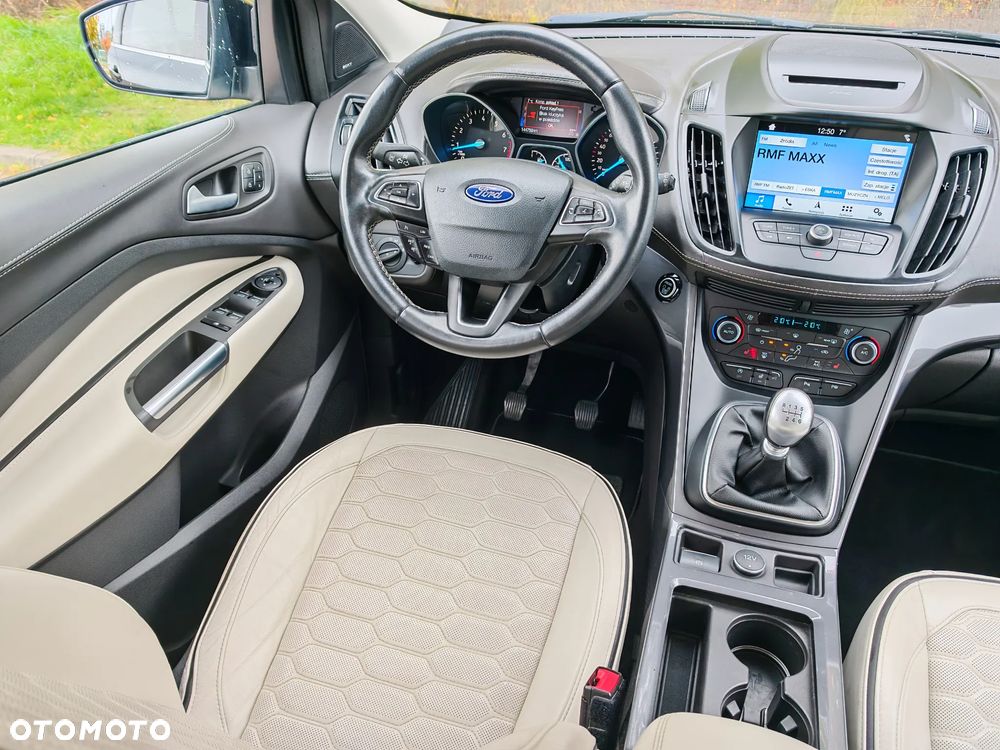 Ford Kuga 1.5 EcoBoost 2x4 Vignale - 18