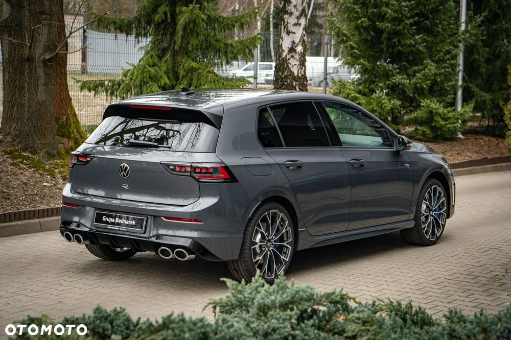 Volkswagen Golf - 14