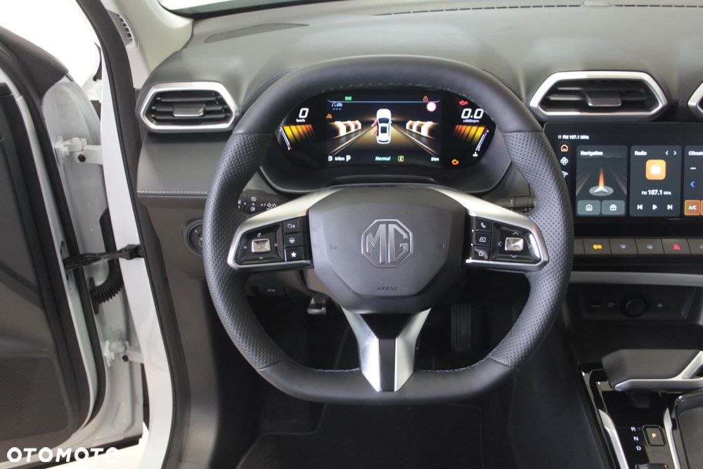 MG ZS Hybrid+ - 35