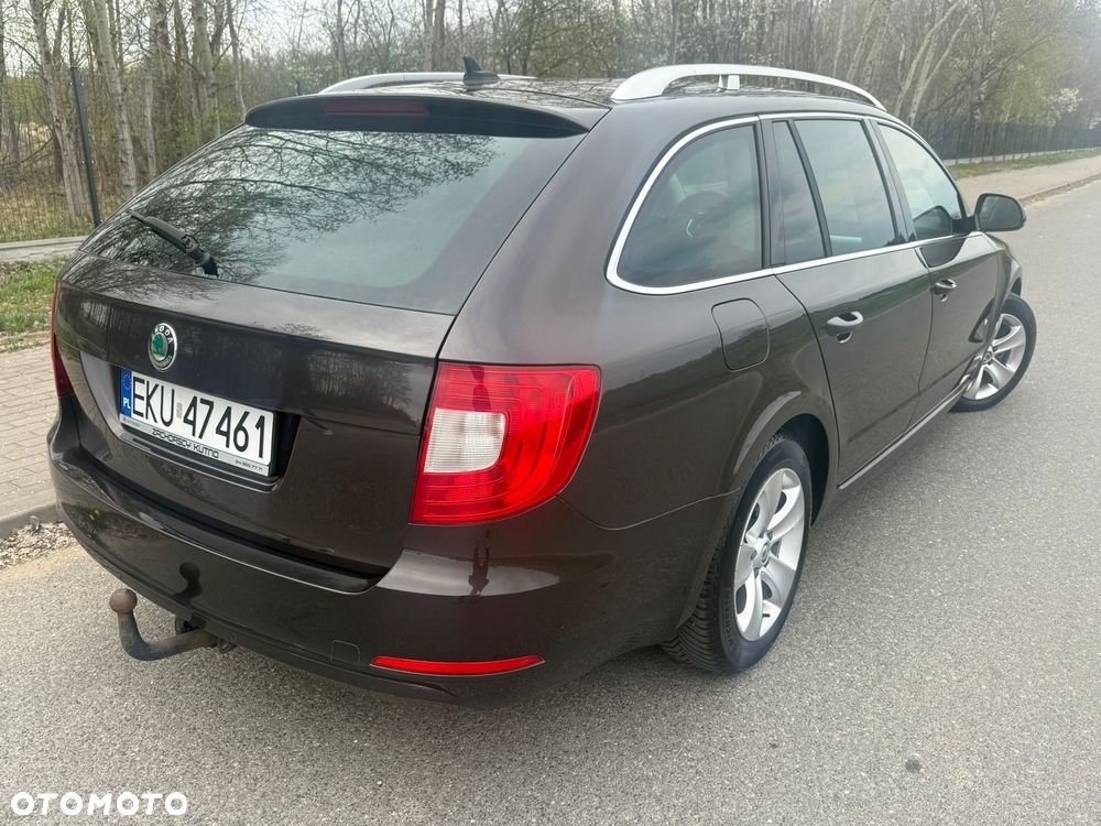 Skoda Superb 1.6 TDI GreenLine - 10