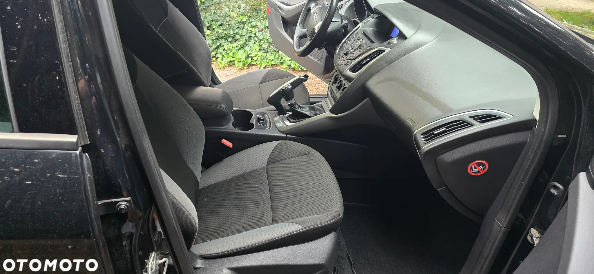 Ford Focus 1.6 Edition - 19