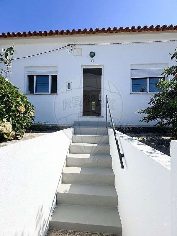 Moradia T2 para arrendamento - Grande imagem: 2/7