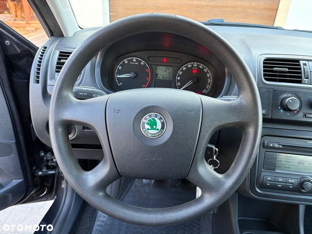 Skoda Fabia 1.2 HTP Ambiente - 23