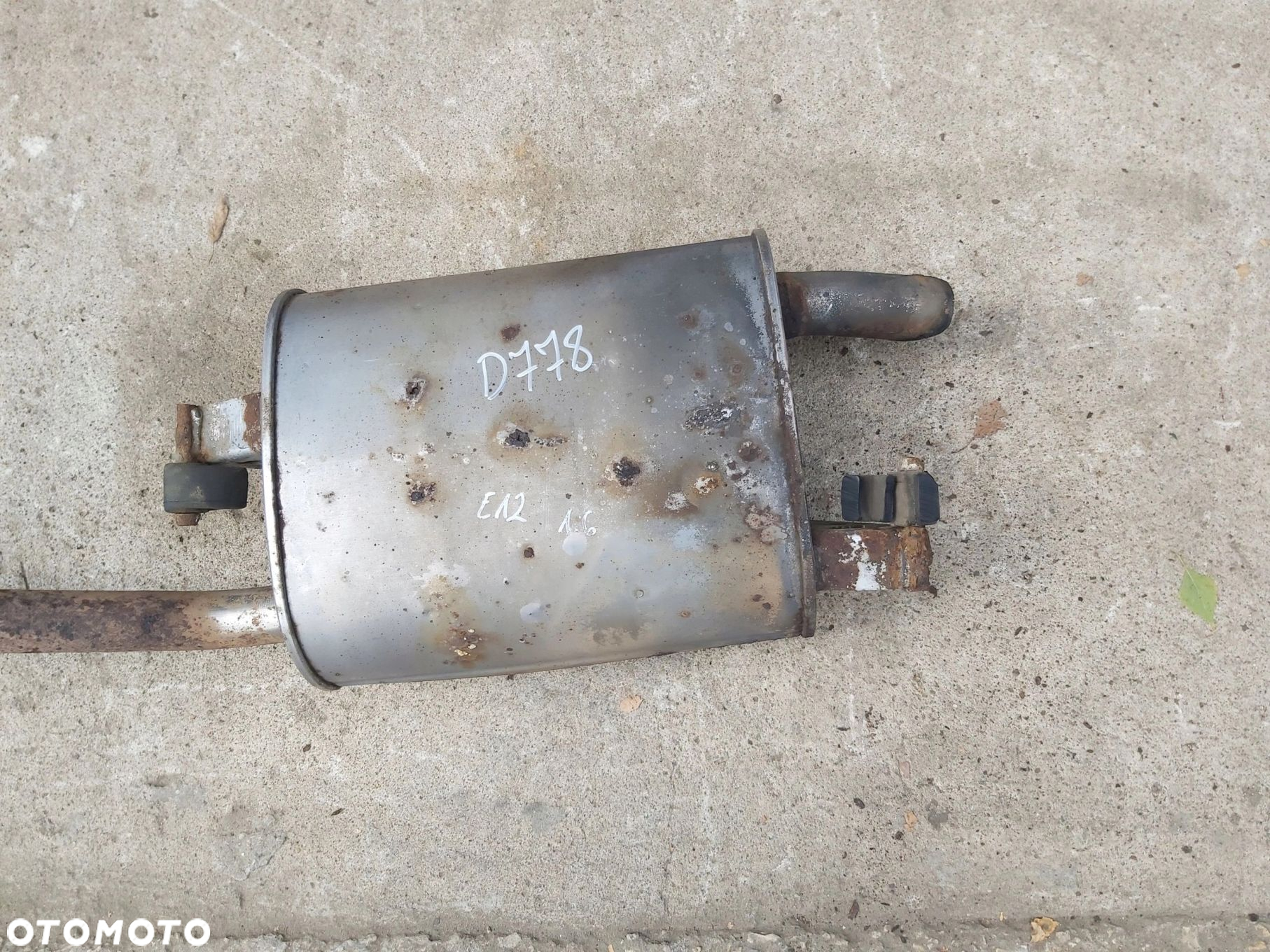 Toyota Corolla E12 tłumik końcowy 1,4 1,6 vvti oryginał 10D04 - 16