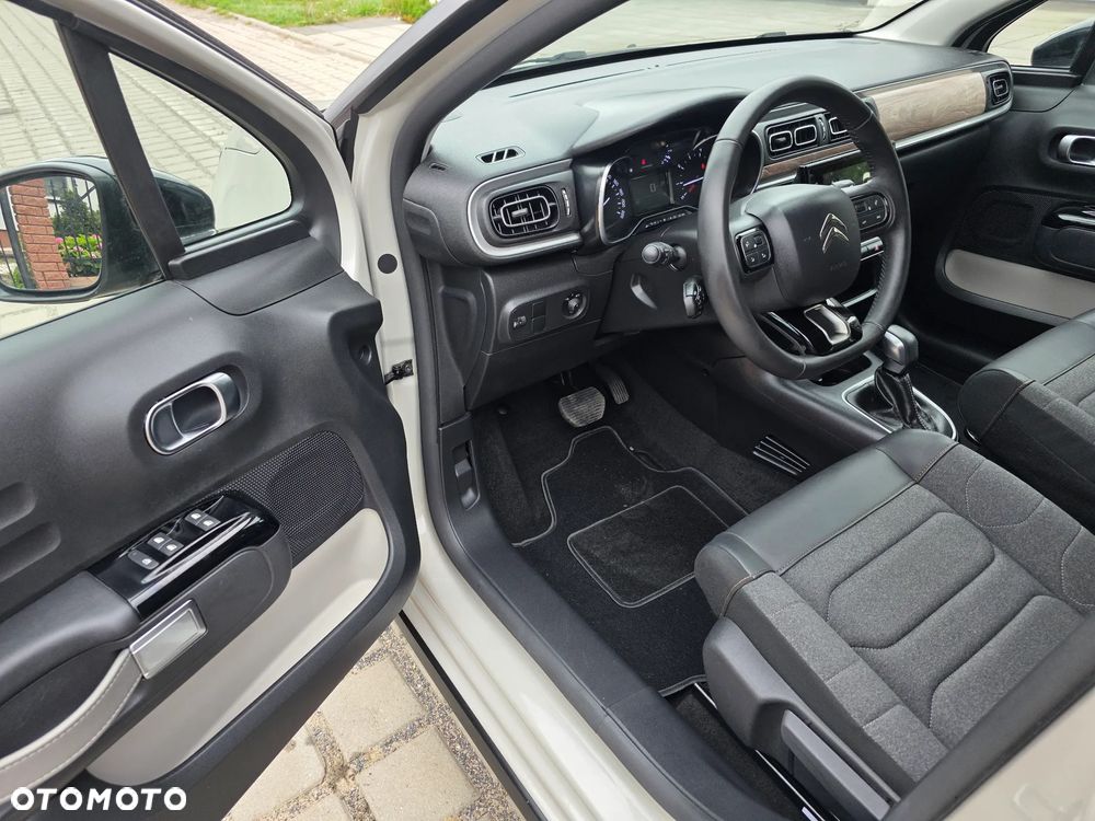 Citroën C3 1.2 PureTech Shine EAT6 - 13