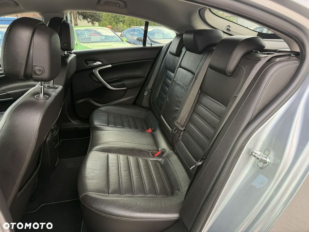 Opel Insignia - 21