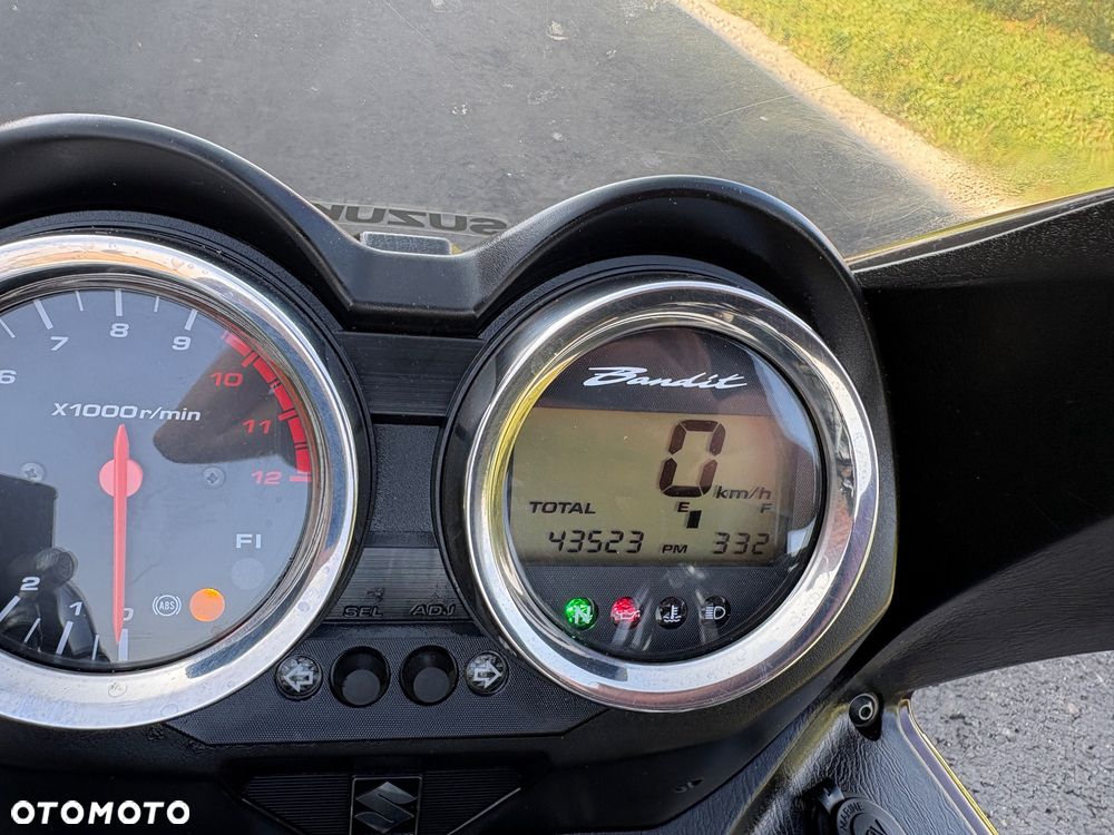 Suzuki Bandit - 9