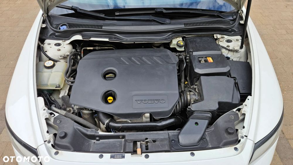 Volvo V50 D2 Kinetic - 25