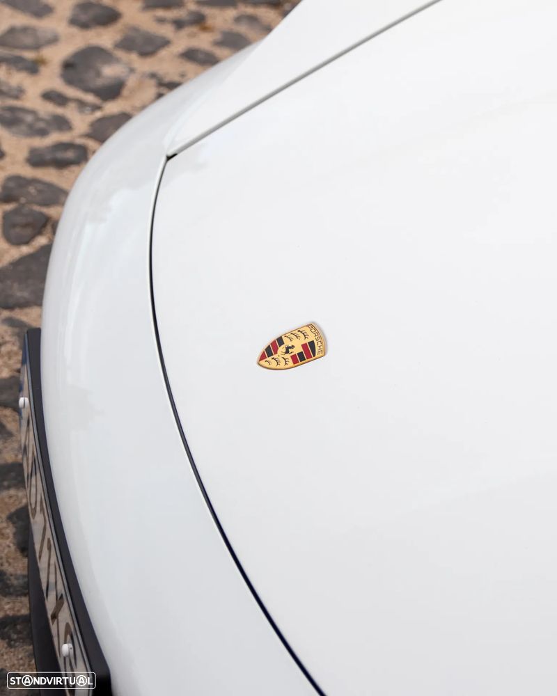 Porsche Taycan - 27