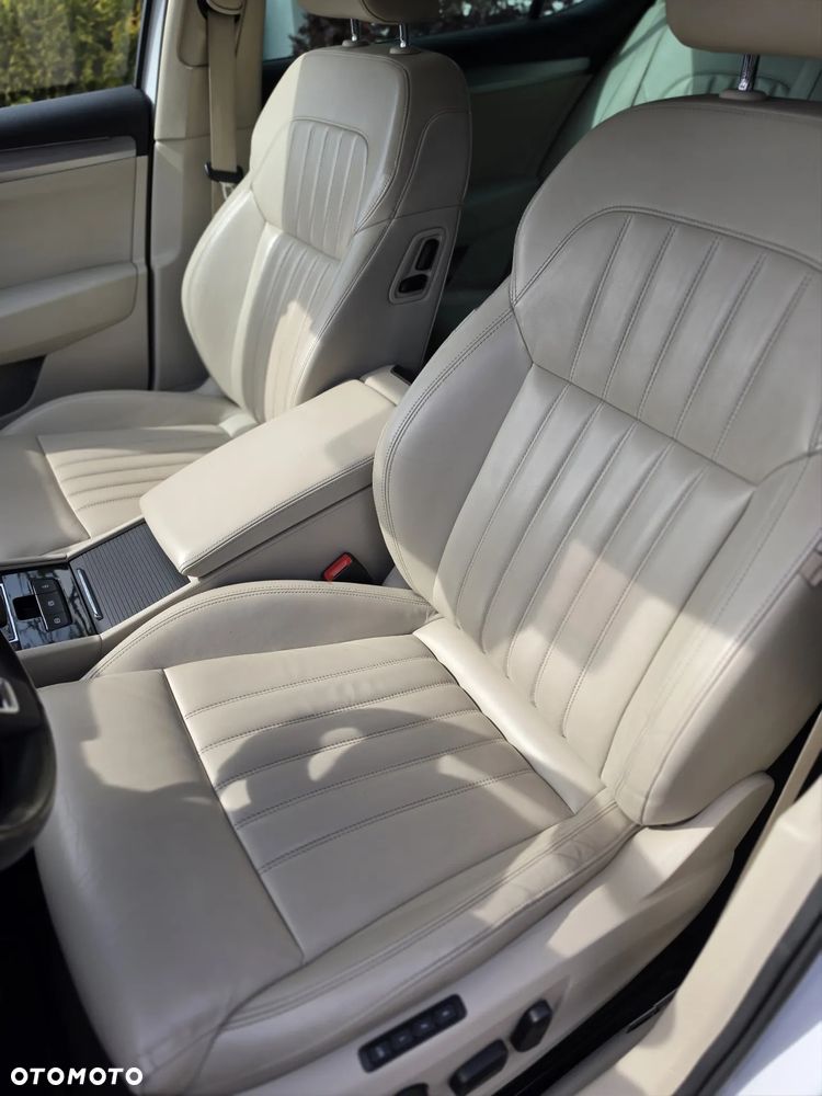 Skoda Superb 2.0 TSI Style DSG - 17