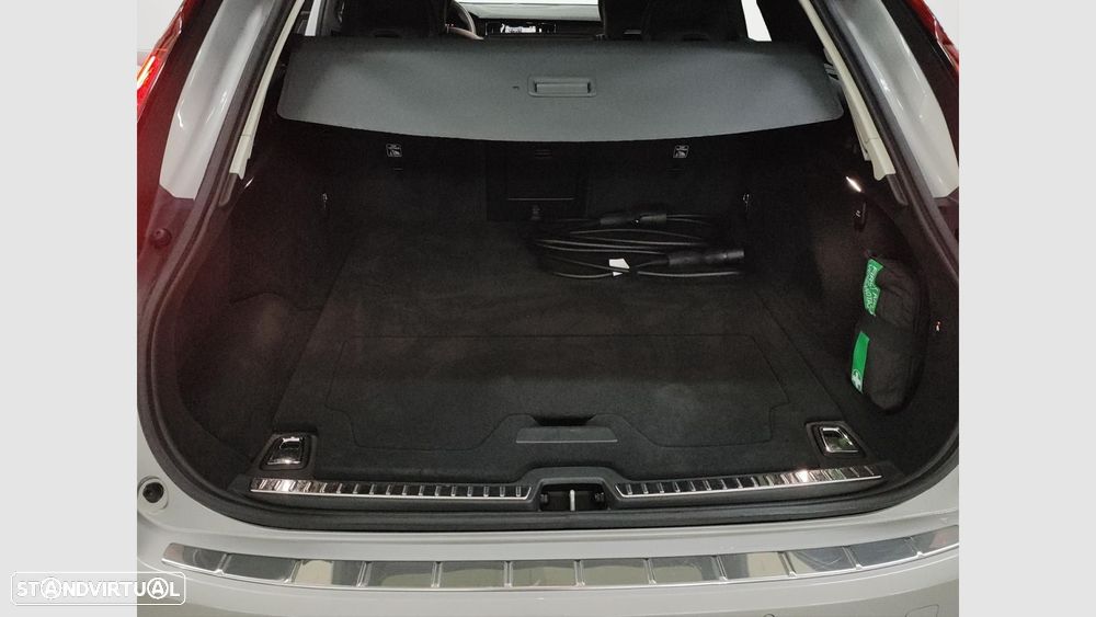 Volvo V90 2.0 T6 PHEV Plus Dark AWD - 16