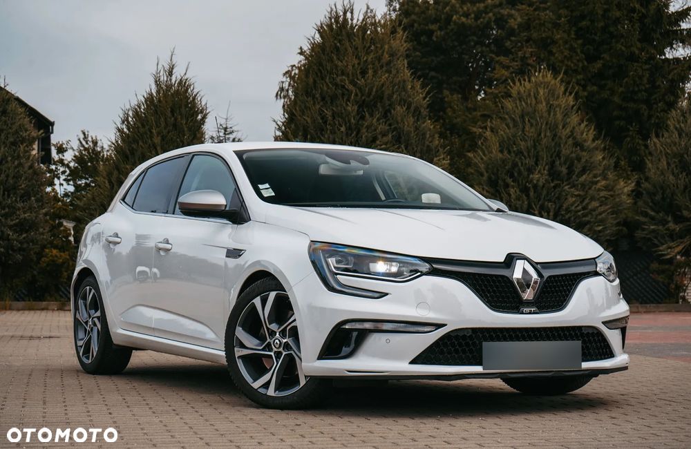 Renault Megane ENERGY TCe 205 EDC GT - 6