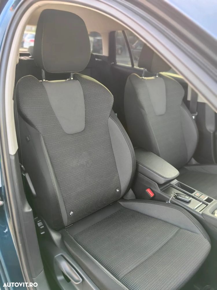 Skoda Octavia Combi 2.0 TDI DSG Selection - 34