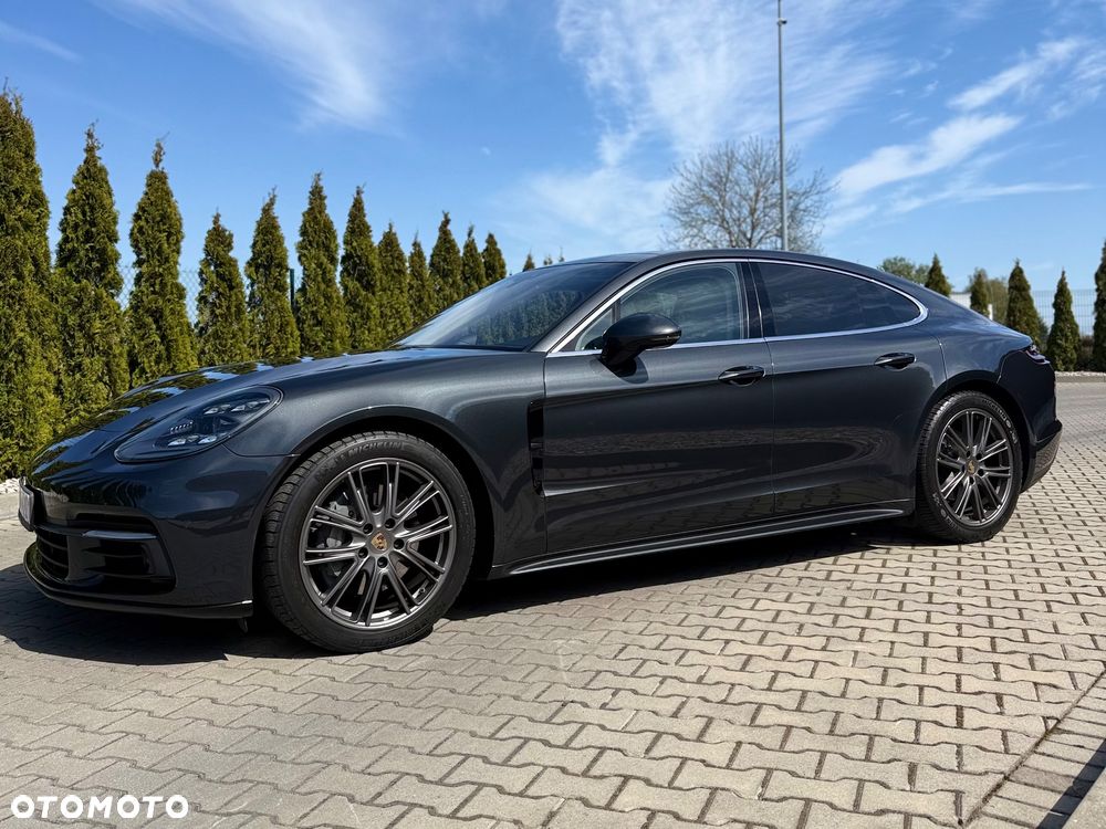 Porsche Panamera - 5