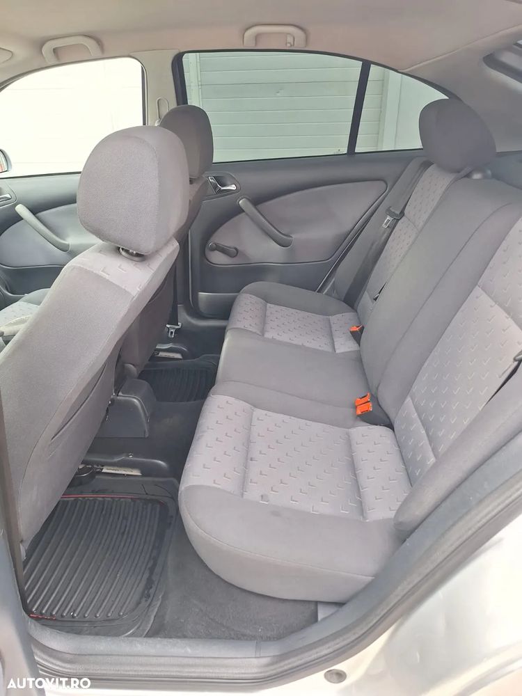 Skoda Octavia 1.9 TDI Ambiente - 11