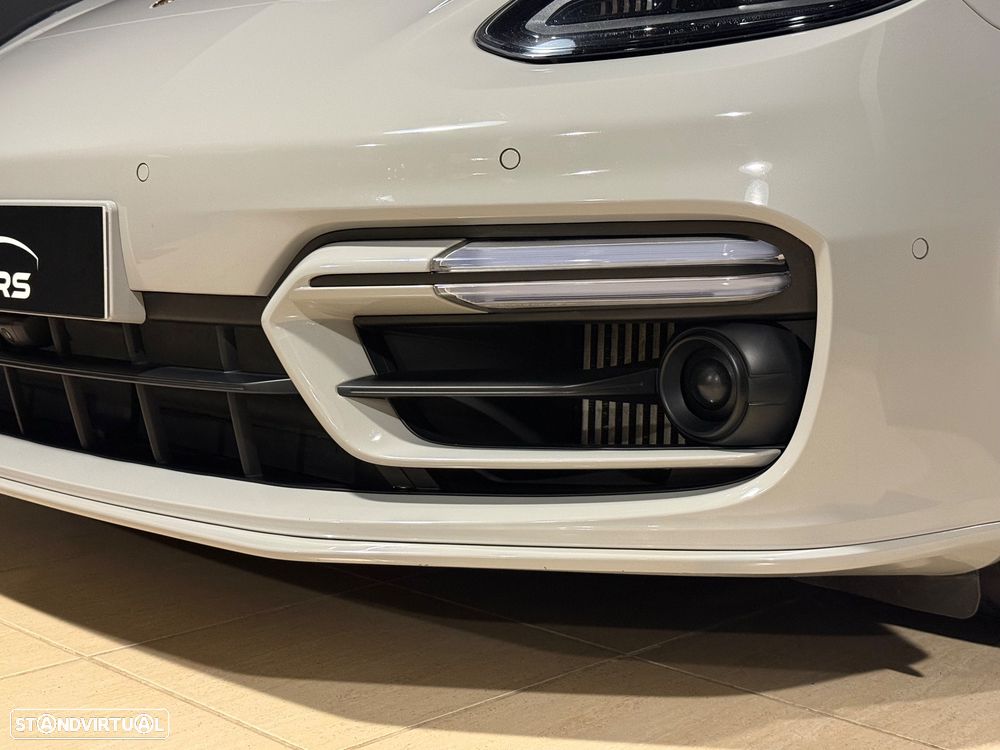 Porsche Panamera Sport Turismo 4 E-Hybrid Platinum Edition PDLS - 20