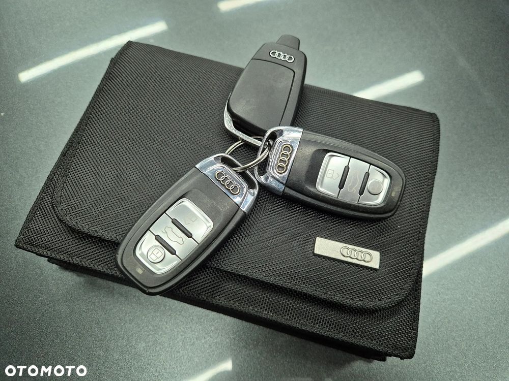 Audi A4 Avant 2.0 TDI DPF quattro S tronic S line Sportpaket - 29