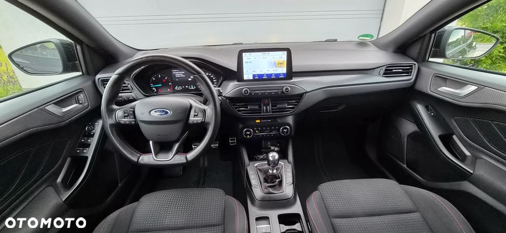 Ford Focus 2.0 EcoBlue STart-Stopp-System ST-LINE - 24