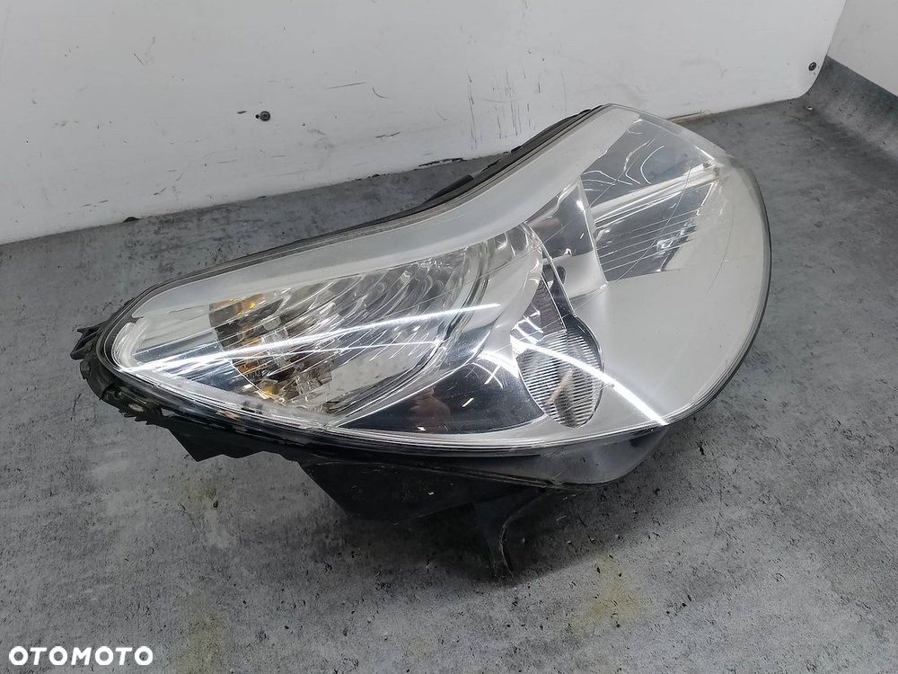 LAMPA PRZÓD PRAWA CITROEN C5 II 9650055880 89009360  89900018 - 7