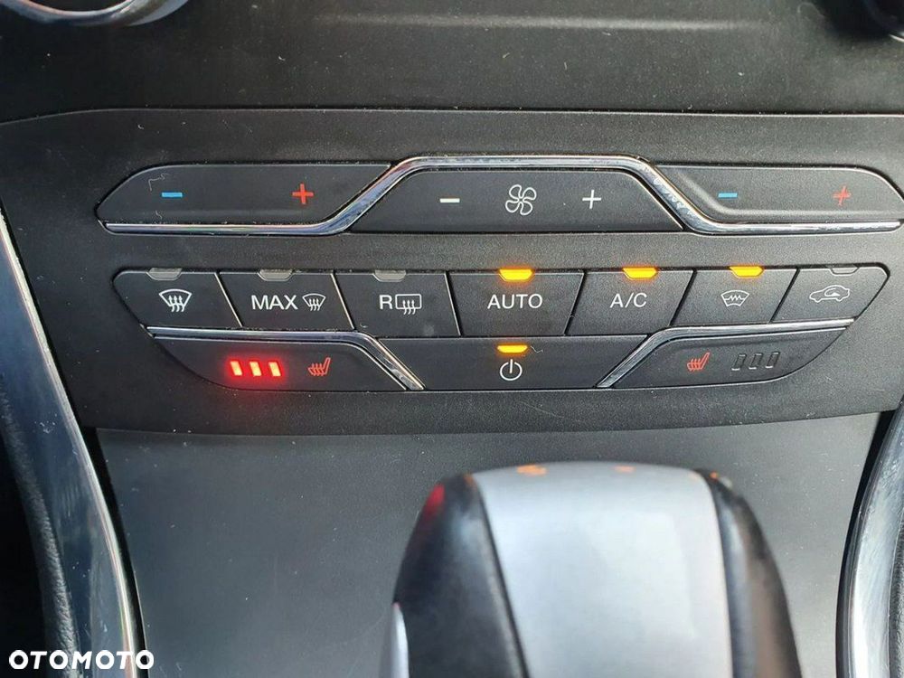Ford S-Max 2.0 TDCi Titanium PowerShift - 16