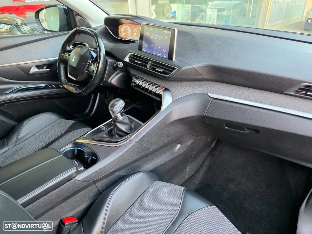 Peugeot 3008 1.2 PureTech Allure - 13
