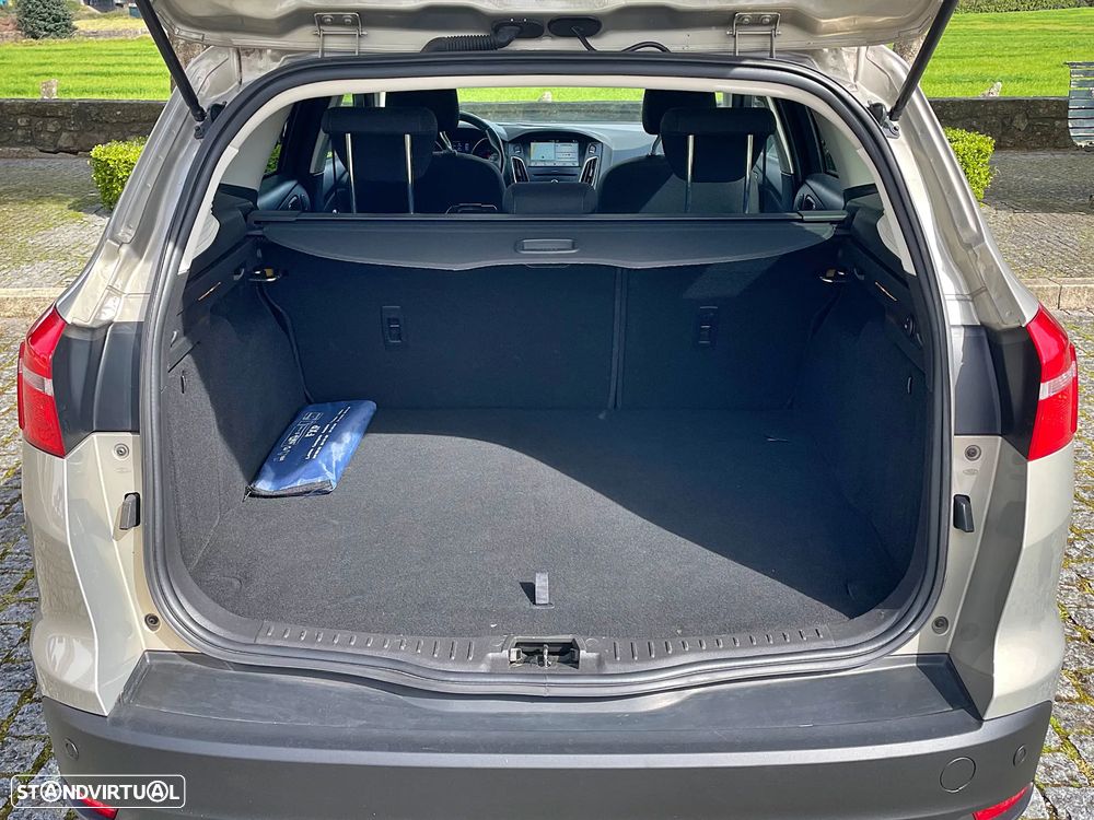 Ford Focus SW 1.5 TDCi Titanium - 24
