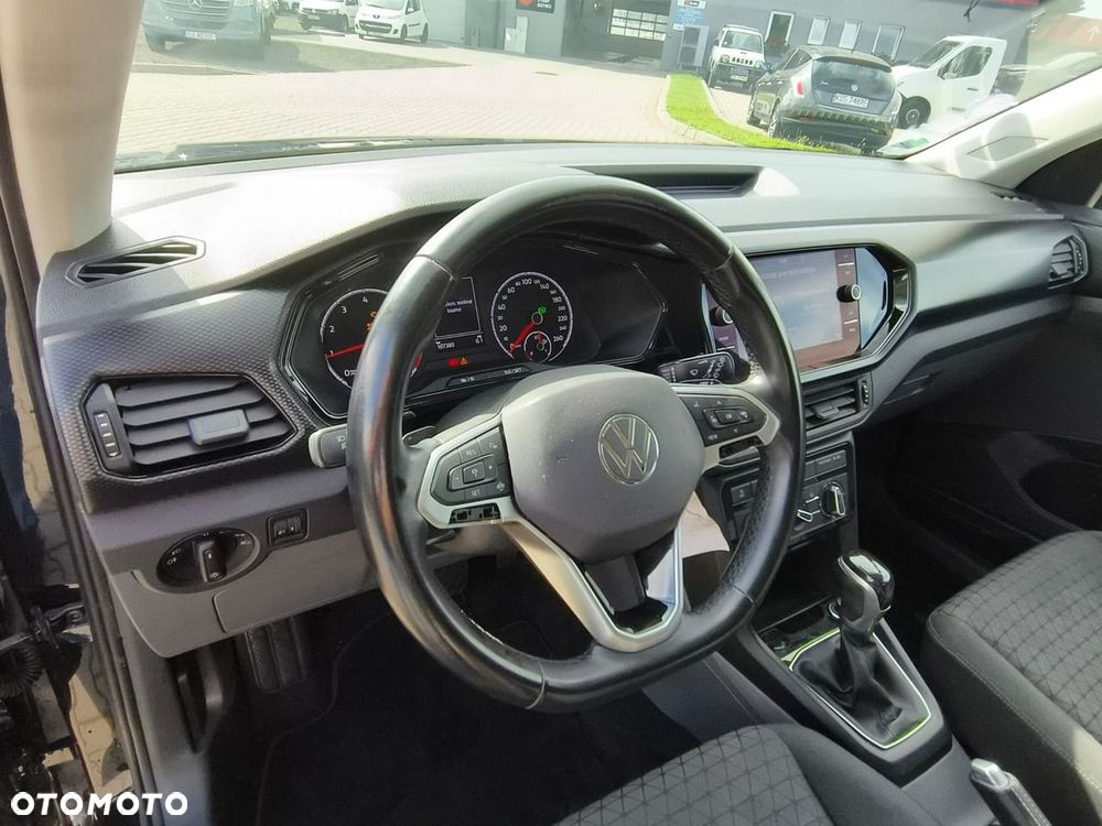 Volkswagen T-Cross - 11