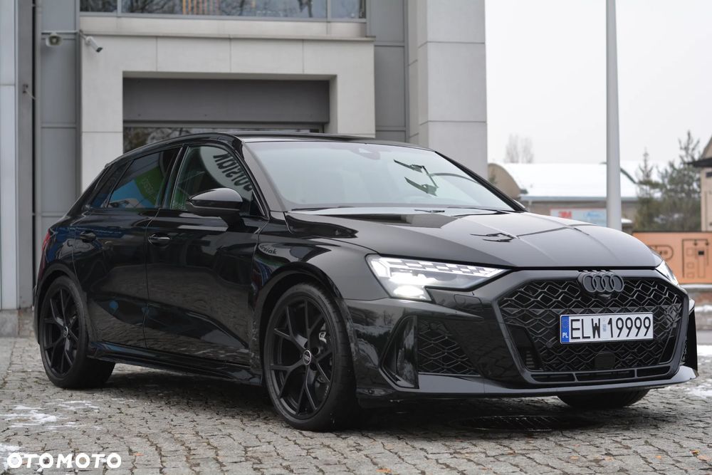 Audi RS3 Sportback - 1