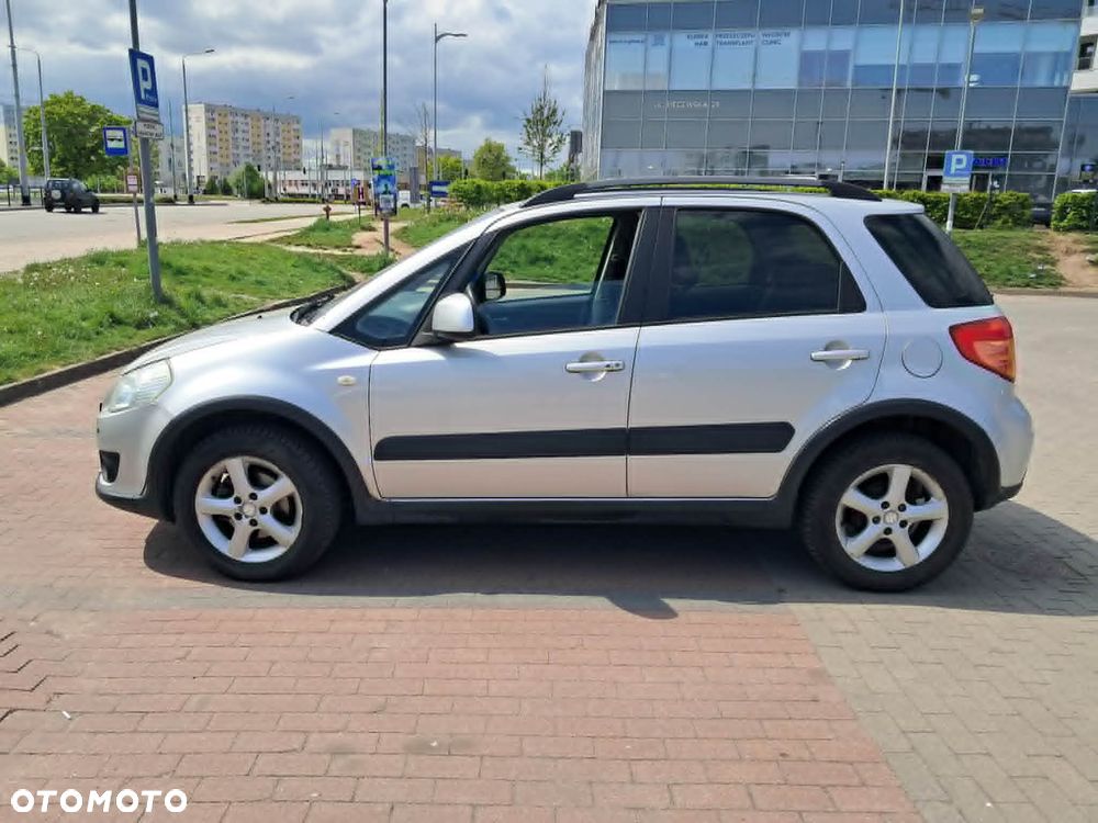 Suzuki SX4 1.6 GS / Premium 4WD - 3