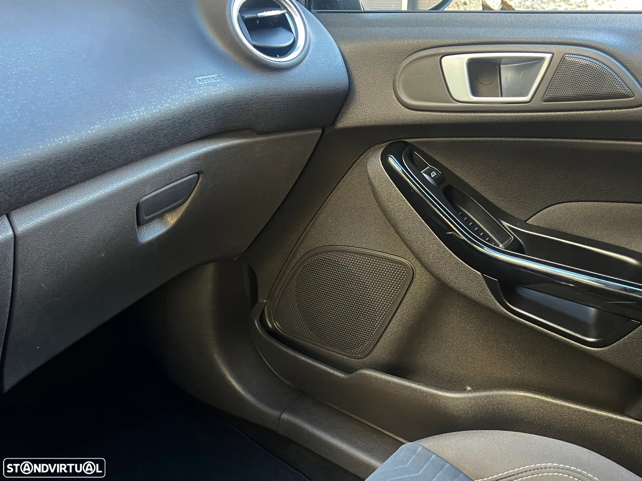 Ford Fiesta 1.0 Ti-VCT Titanium - 13