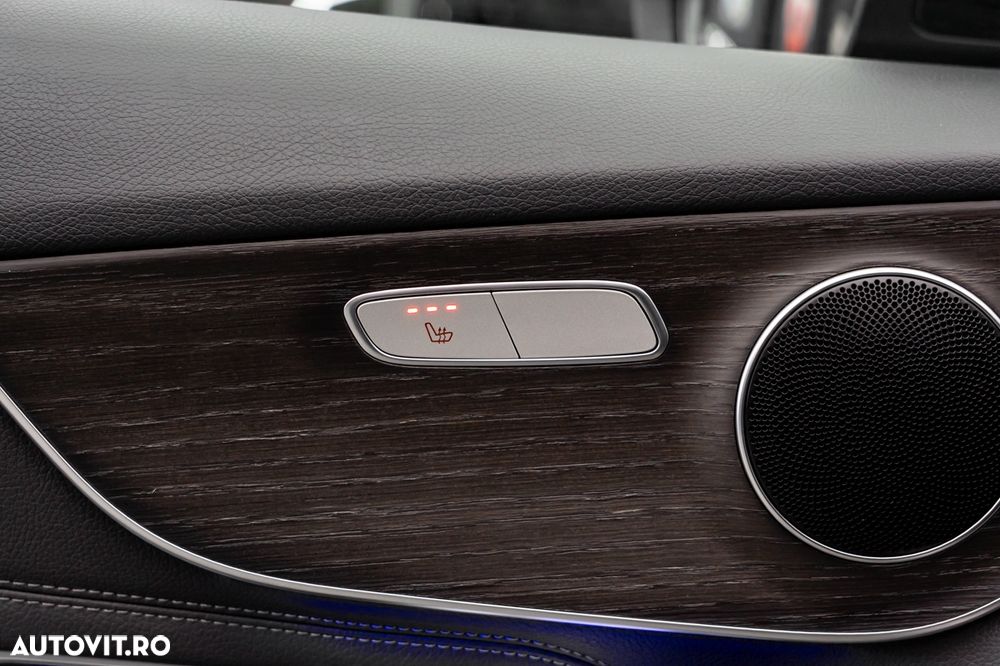 Mercedes-Benz C 300 4MATIC Aut. - 13