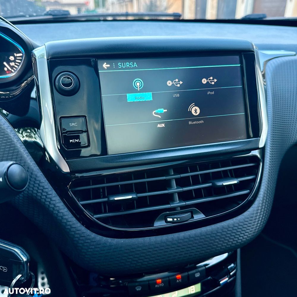 Peugeot 2008 - 25