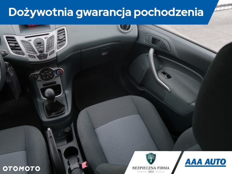 Ford Fiesta - 9