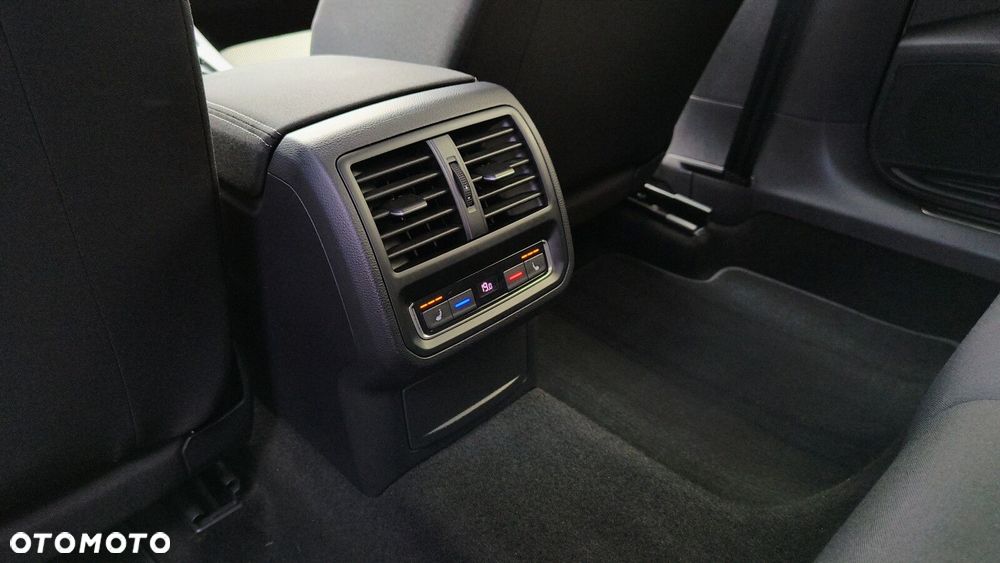 Volkswagen Arteon - 33