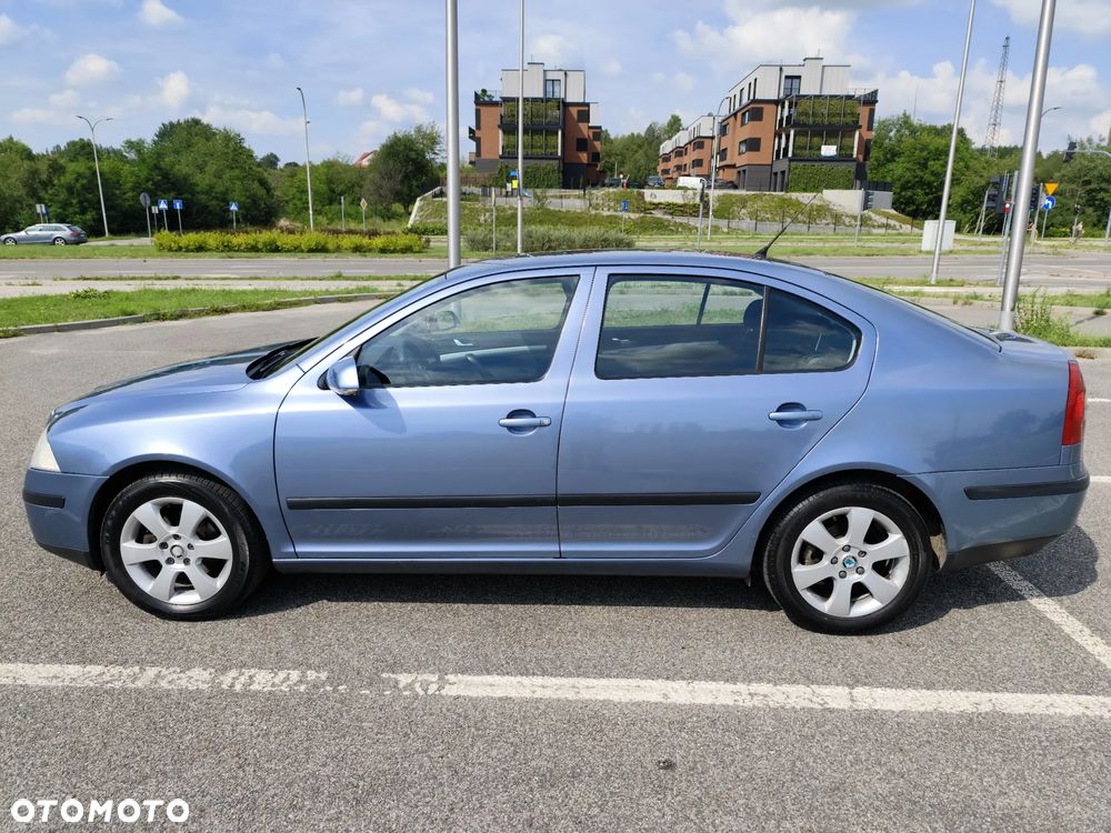 Skoda Octavia 1.6 Elegance - 3