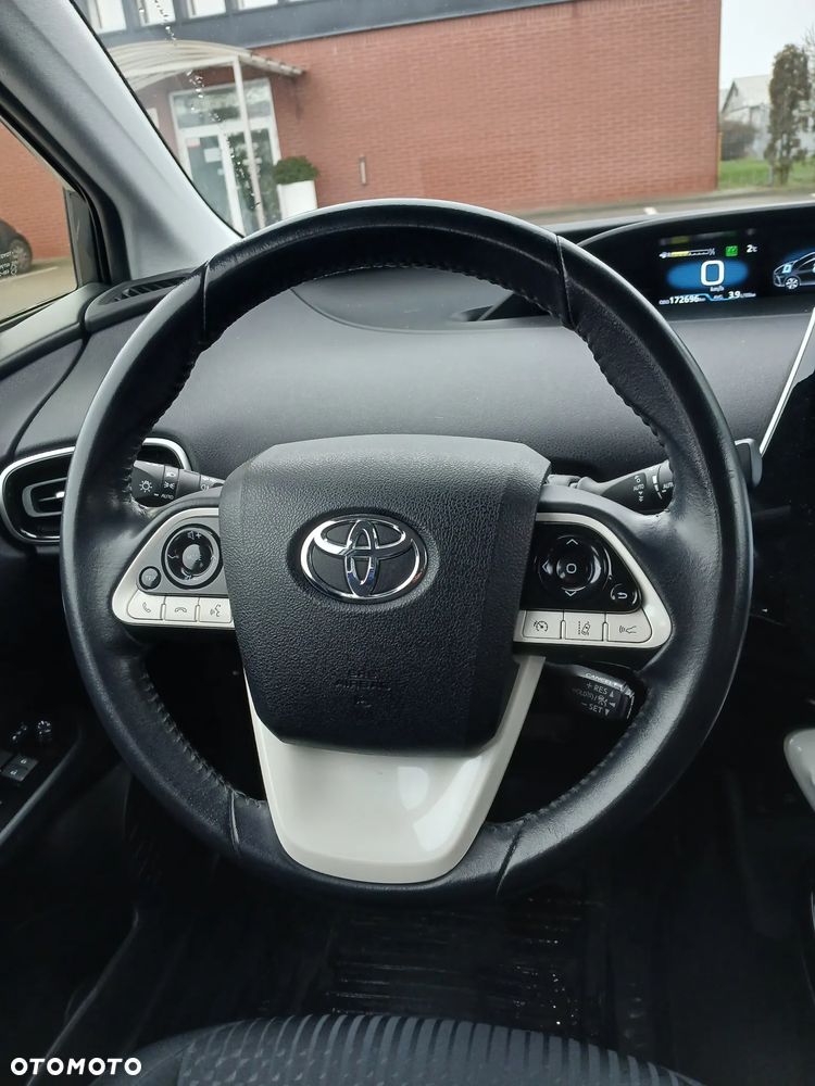 Toyota Prius - 16