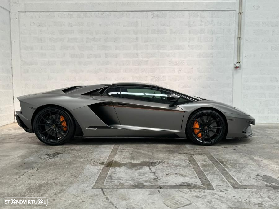 Lamborghini Aventador S Roadster - 53
