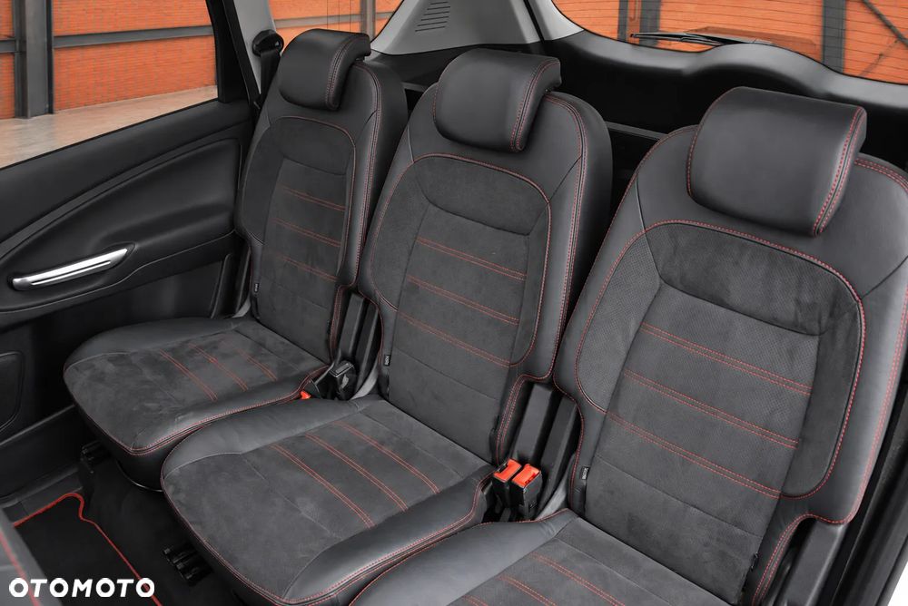 Ford S-Max - 21