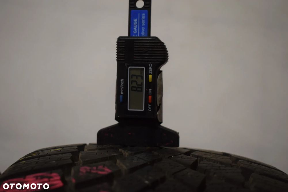 R18 215/45 Bridgestone Blizzak LM 005 - 5