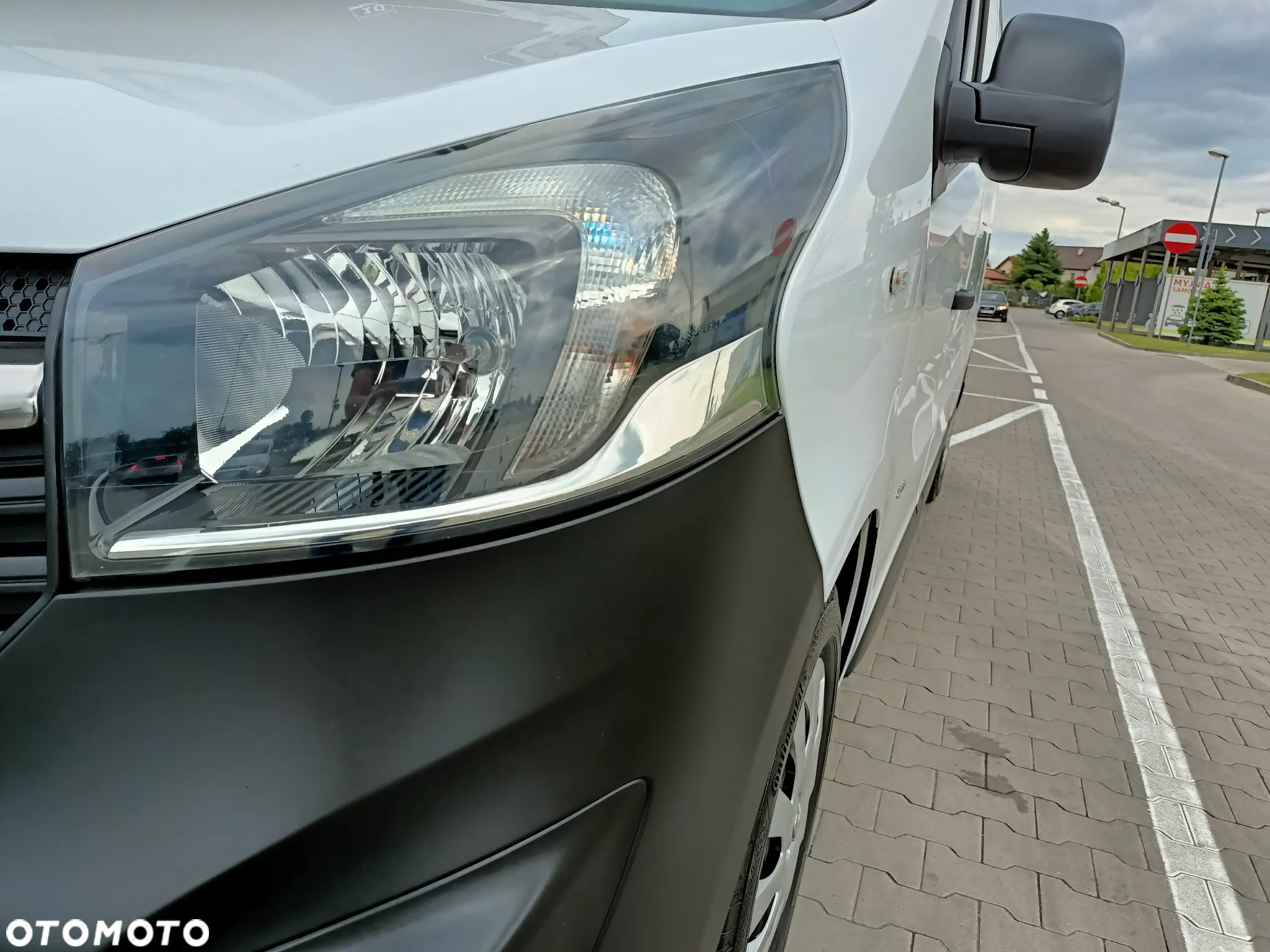 Opel VIVARO 5-cio OSOBOWY LONG - 6