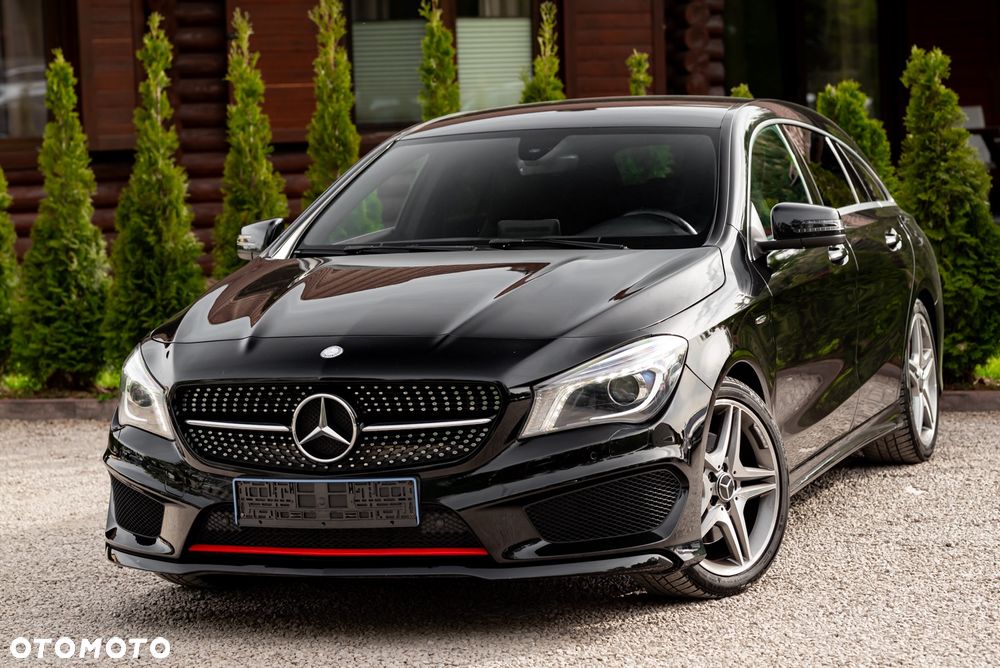 Mercedes-Benz CLA 250 4Matic 7G-DCT AMG Line - 1