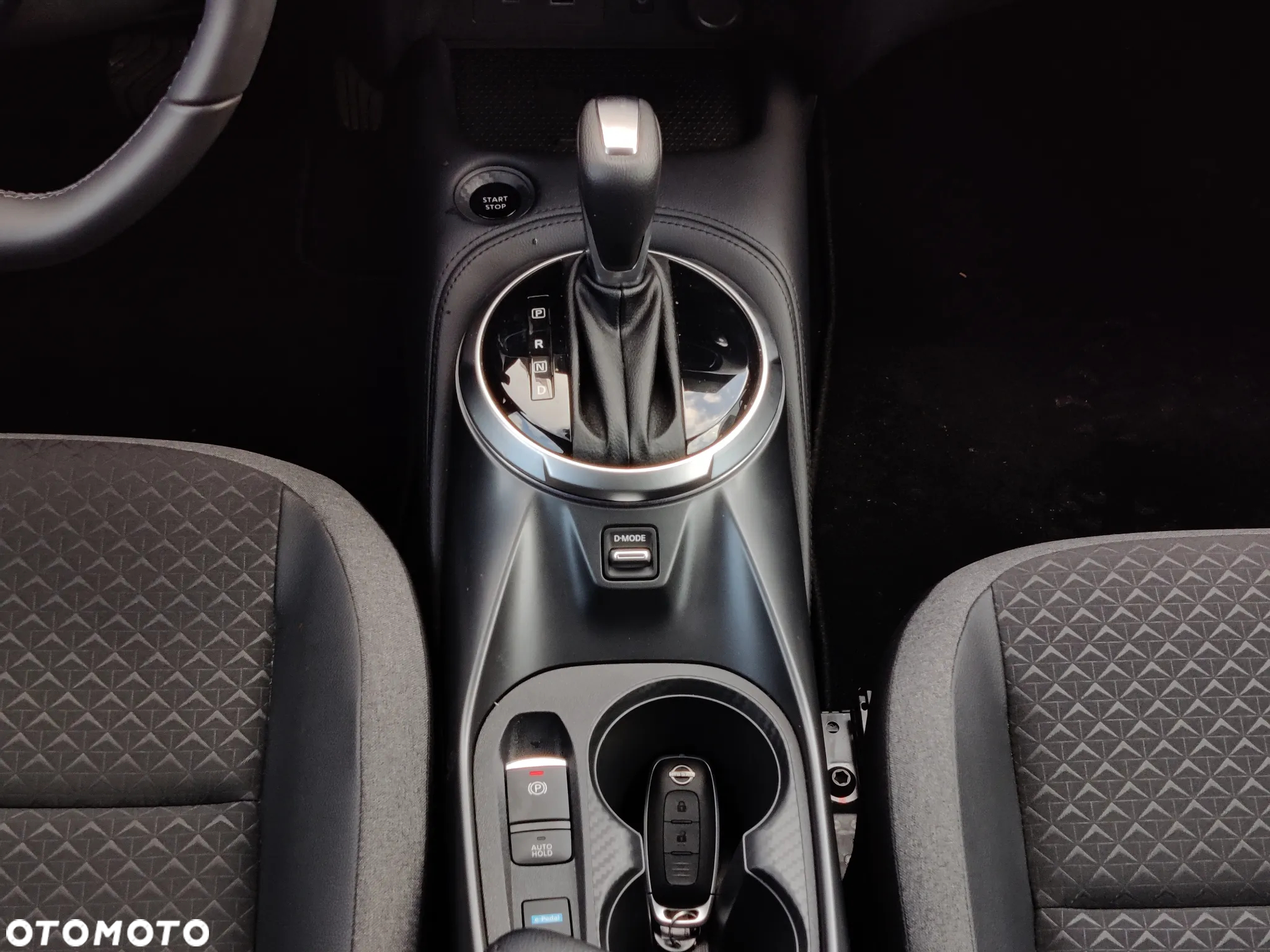 Nissan Juke 1.6 Hybrid N-Connecta AMT - 15