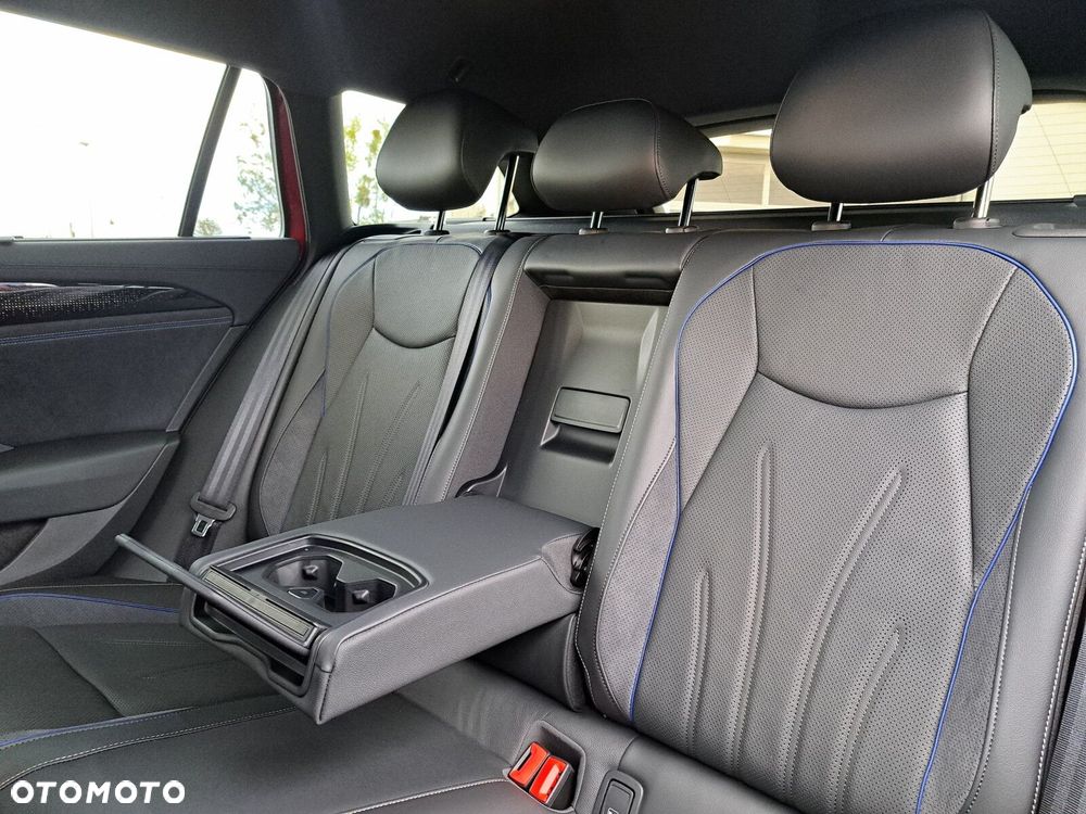 Volkswagen Passat 2.0 TSI 4Mot R-Line DSG - 34
