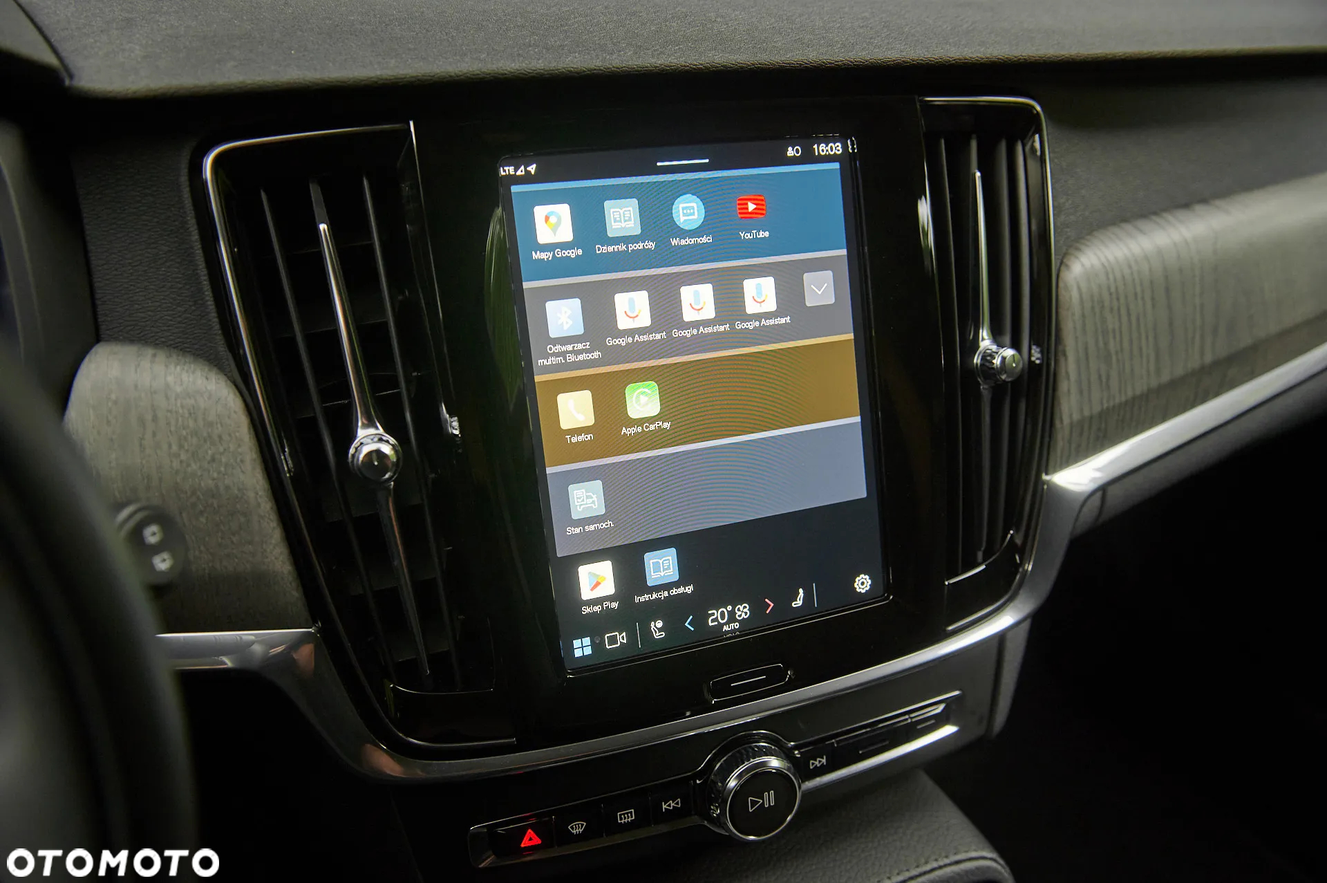 Volvo V90 Cross Country B4 D AWD Pro - 26
