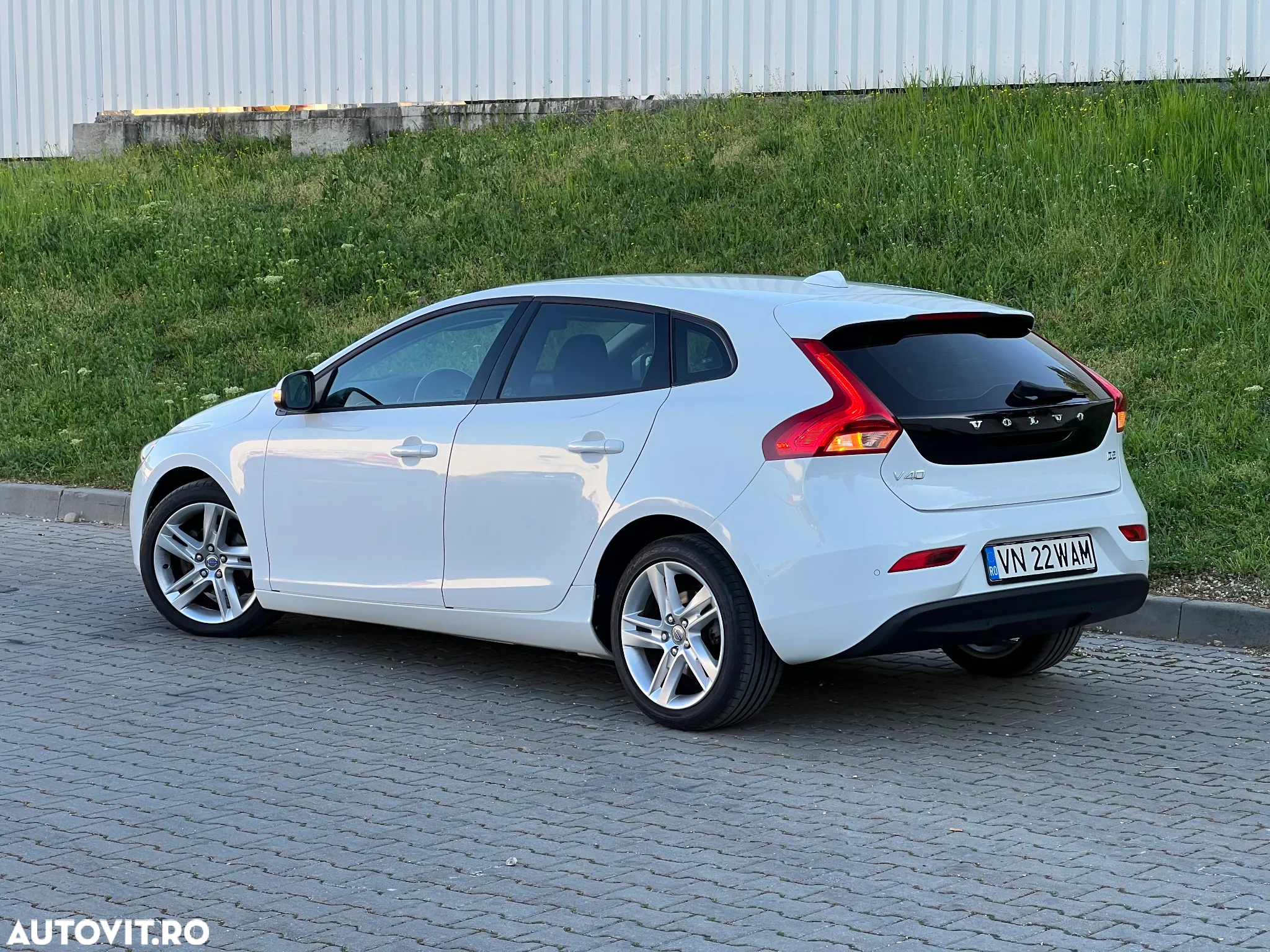 Volvo V40 D2 - 2