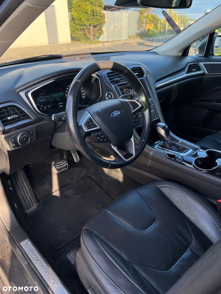 Ford Mondeo 2.0 TDCi ST-Line PowerShift - 11